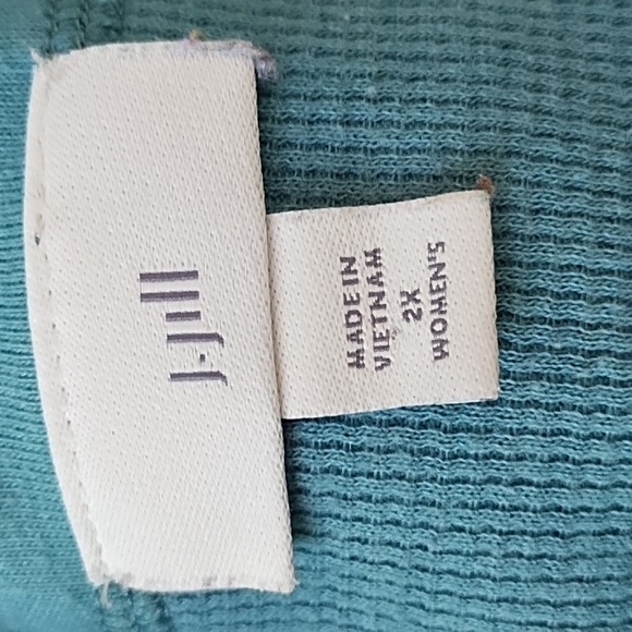 J. Jill Top - Picture 6 of 8